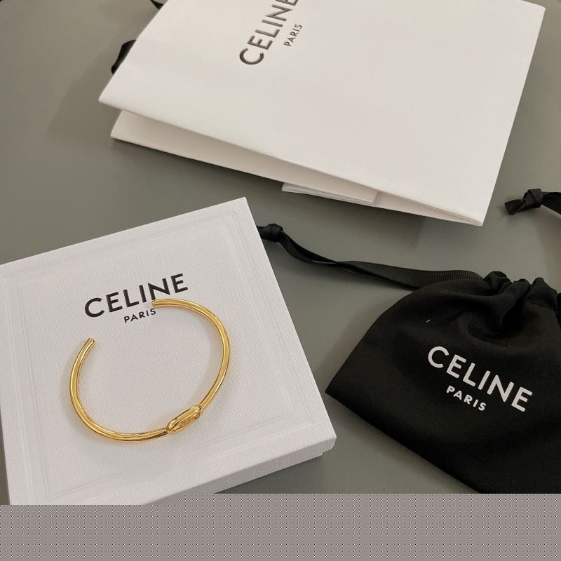 Ce**e bracelets